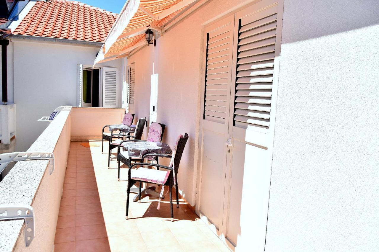Rooms Vilma Close To Rab City Palit Buitenkant foto
